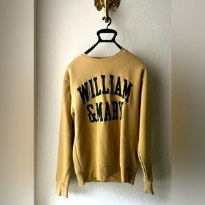 William and Mary Zoozatz | Women's Applique Crewneck Pullover Sweatshirt Size S